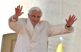 Giáo hoàng Benedict XVI chính thức từ nhiệm 